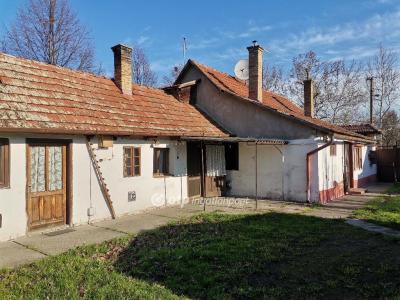 Eladó családi ház - 2700 Cegléd