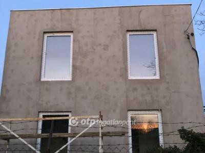 Eladó családi ház - 2315 Szigethalom