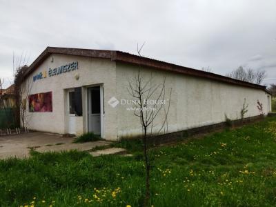 Eladó utcai bejáratú üzlethelység - 3295 Erk