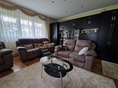 Eladó családi ház - 4033 Debrecen