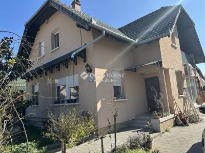 Eladó családi ház - 2730 Albertirsa