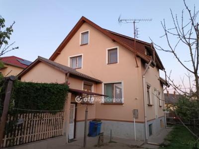 Eladó családi ház - 4033 Debrecen