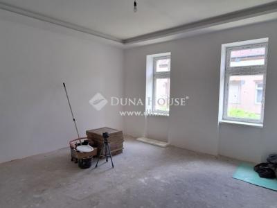 Eladó lakás - 1152 Budapest, XV. kerület , Fazekas sor