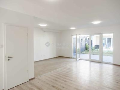 Eladó lakás - 1237 Budapest, XXIII. kerület , Víziboglárka utca
