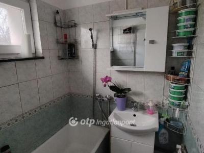 Eladó családi ház - 2370 Dabas