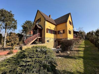 Eladó családi ház - 4432 Nyíregyháza
