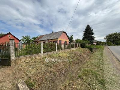 Eladó családi ház - 4522 Nyírtass, Petőfi út