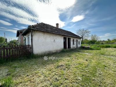 Eladó családi ház - 4455 Tiszadada, Petőfi utca
