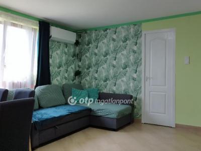 Eladó családi ház - 2344 Dömsöd