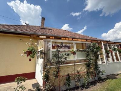 Eladó családi ház - 2200 Monor