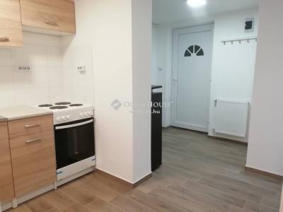 Eladó lakás - 7624 Pécs