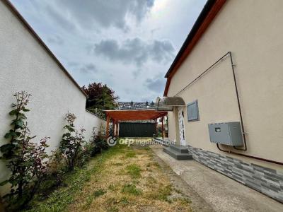 Eladó családi ház - 4400 Nyíregyháza