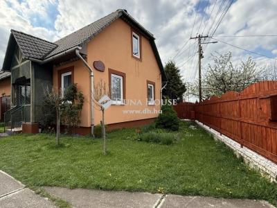 Eladó családi ház - 3711 Szirmabesenyő, Erkel Ferenc utca