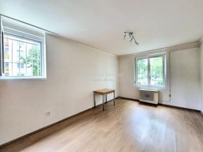 Eladó lakás - 1151 Budapest, XV. kerület , Kertköz utca