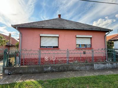 Eladó családi ház - 3800 Szikszó, II. Rákóczi Ferenc út
