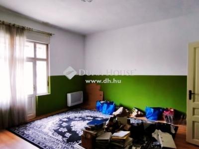 Eladó lakás - 7624 Pécs, Hungária utca