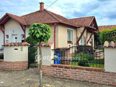 Eladó családi ház - 4034 Debrecen