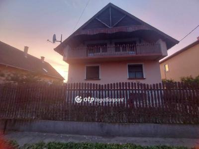 Eladó családi ház - 4033 Debrecen