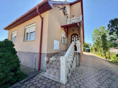 Eladó családi ház - 4225 Debrecen