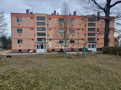 Eladó lakás - 8200 Veszprém, Szajkó utca
