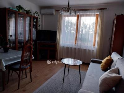 Eladó családi ház - 8600 Siófok