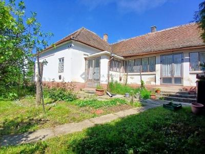 Eladó családi ház - 8866 Becsehely