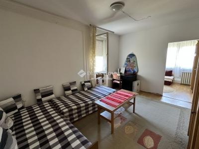 Eladó lakás - 7632 Pécs, Siklósi út