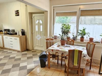 Eladó családi ház - 7712 Dunaszekcső