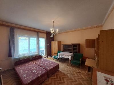 Eladó családi ház - 6729 Szeged