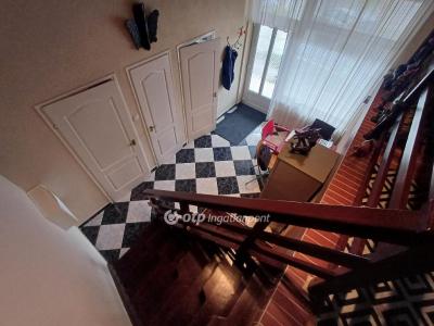 Eladó családi ház - 2220 Vecsés