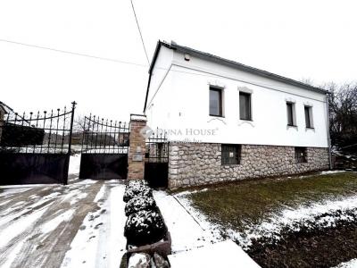 Eladó családi ház - 7833 Szőke