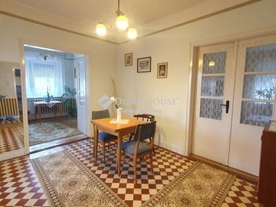 Eladó családi ház - 2241 , Fő utca