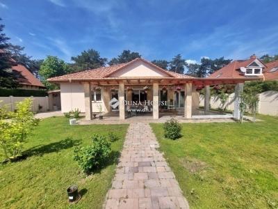 Eladó családi ház - 2120 Dunakeszi