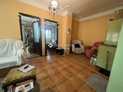 Eladó családi ház - 2244 Úri, Anker köz