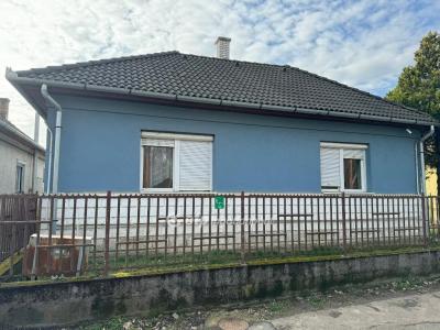 Eladó családi ház - 4455 Tiszadada, Fő út