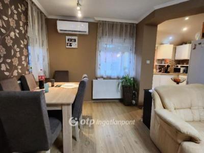 Eladó családi ház - 2316 Tököl