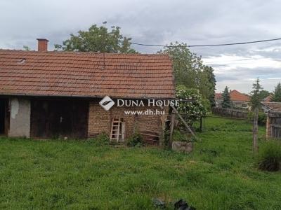 Eladó családi ház - 2243 Kóka