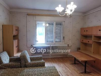 Eladó családi ház - 9300 Csorna, Toldi út