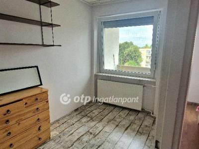 Eladó lakás - 9025 Győr, Köztelek utca