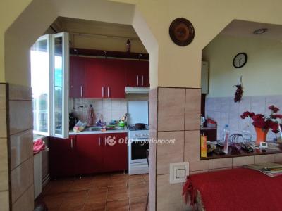 Eladó családi ház - 4766 Pátyod