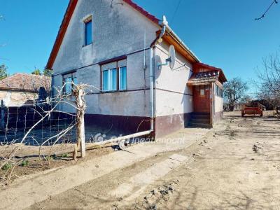 Eladó családi ház - 4522 Nyírtass