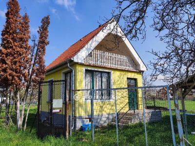 Eladó családi ház - 9025 Győr