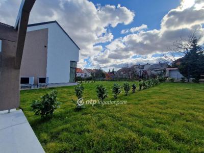 Eladó lakás - 9400 Sopron