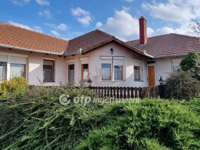 Eladó családi ház - 4225 Debrecen