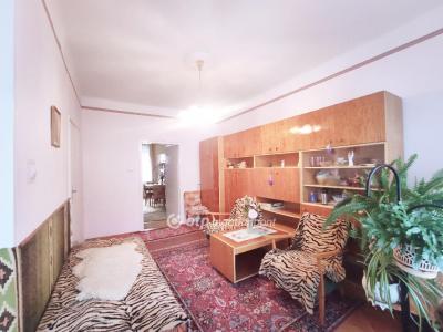 Eladó lakás - 3700 Kazincbarcika, Építők útja