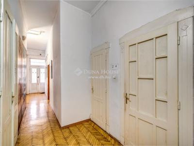 Eladó lakás - 1051 Budapest, V. kerület 