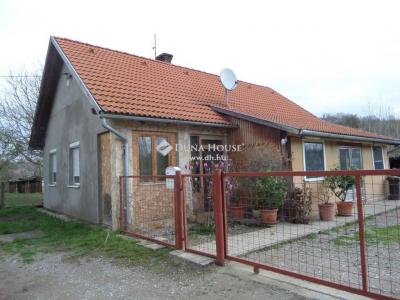 Eladó családi ház - 7900 Szigetvár