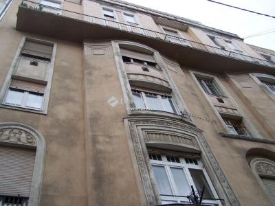 Eladó lakás - 1082 Budapest, VIII. kerület , Baross utca
