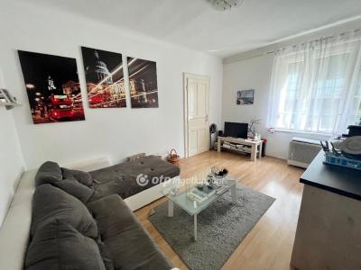 Eladó lakás - 6720 Szeged